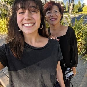 Meet your Posher, Alicia